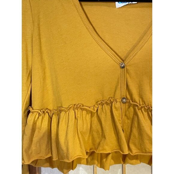 NWT Urban Outfitters XS Ruffle Cardigan - Picture 5 of 15